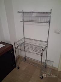 Scrivania porta pc in metallo