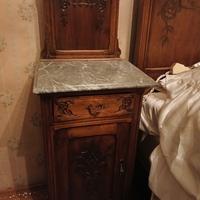 Camera Liberty intagliata a mano