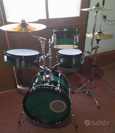 batteria acustica compatta 