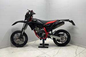 Beta RR Motard 125 Garantita e Finanziabile
