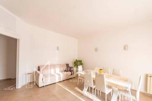Appartamento di 142 m² con 4 locali e box auto a S