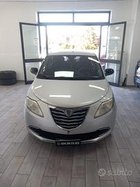 Lancia Ypsilon 1.2 69 CV 5 porte GPL Ecochic Plati