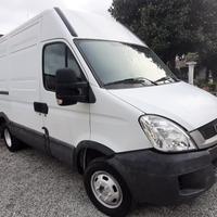 Iveco Daily allestito in officina mobile