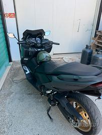 Tmax 560 come nuovo