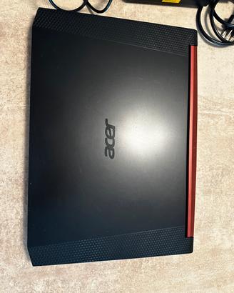 Acer Nitro 5 i5 8GB 256GB SSD GTX 1050