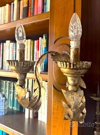 Coppia lampadari applique con foglie antichi