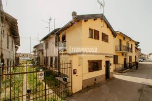 CASA INDIPENDENTE TOTALMENTE RISTRUTTURATA LIBERA