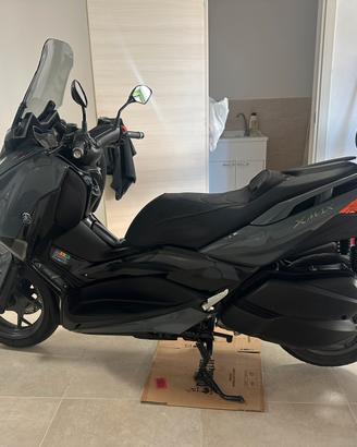 Uamaha xmax 300