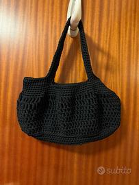 Borsa donna nera all’uncinetto
