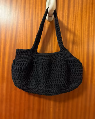 Borsa donna nera all’uncinetto