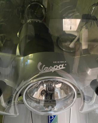 Parabrezza vespa LX originale