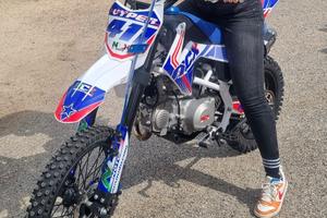Pit Bike NCX 140 – Pari al nuovo
