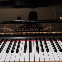 Pianoforte acustico verticale