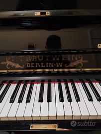 Pianoforte acustico verticale