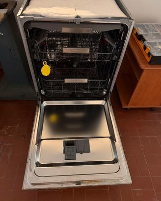 Lavastoviglia Whirlpool