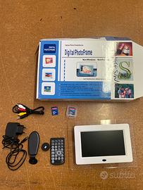 Cornice digitale portafoto nuova, con telecomando