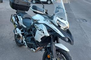 Moto Benelli TRK502X