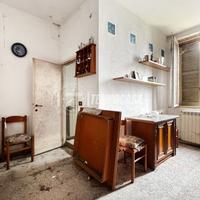 BILOCALE AL PIANO TERRA DA RISTRUTTURARE!