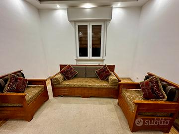 Salotto completo in legno massello con contenitore