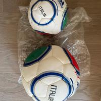 Due palloni Adidas in cuoio nazionale capitano