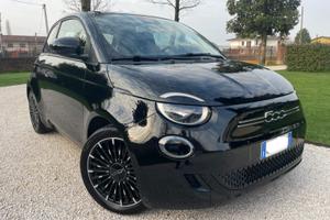 Fiat 500 E Icon 320 in perfette condizioni