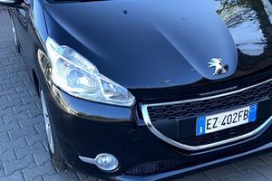 Peugeut 208   2015
