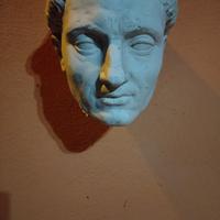 testa di statua anni 1930