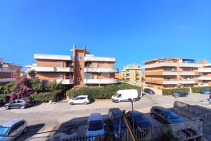 2 LOCALI A ARDEA