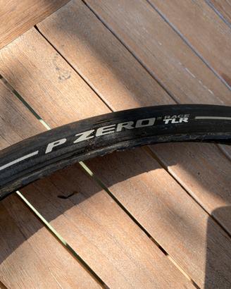 Pirelli P zero race 700x30 tlr.