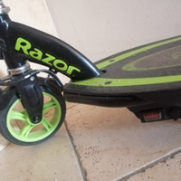 Scooter Monopattino elettrico 5-13 anni Razor E90