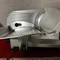 AFFETTATRICE PROFESSIONALE