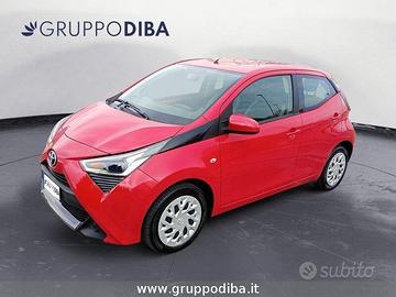 Toyota Aygo II 2018 5p 5p 1.0 x-cool 72cv
