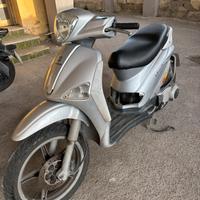 Piaggio liberty 200