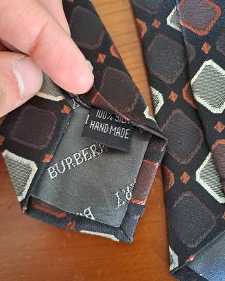 cravatte vintae seta burberry e gucci