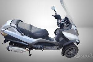 Ricambi usati Piaggio MP3 2008