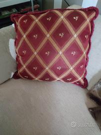 cuscini d'arredo in seta di San lLeucio