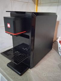 Macchinetta caffè Illy nuova