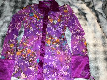 Camicia elegante viola floreale ricamata