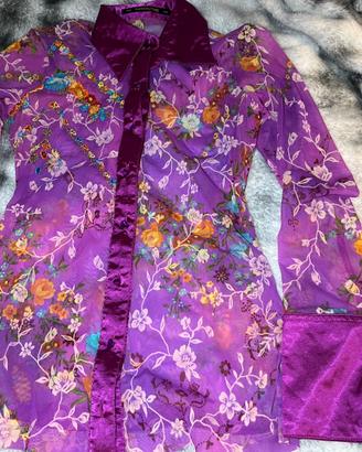 Camicia elegante viola floreale ricamata