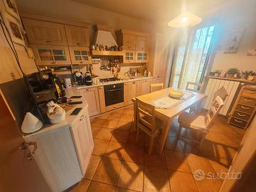 CUCINA IN ROVERE