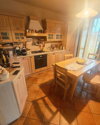 CUCINA IN ROVERE