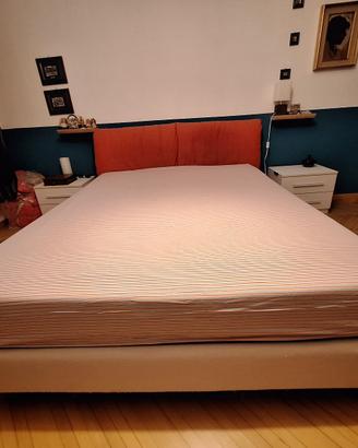 letto matrimoniale imbottito/materasso anatomico