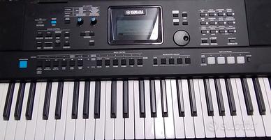 Tastiera Arranger Yamaha PSR-E473