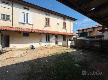 PORZIONE DI BIFAMILIARE A PALAZZOLO SULL'OGLIO