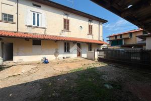 PORZIONE DI BIFAMILIARE A PALAZZOLO SULL'OGLIO