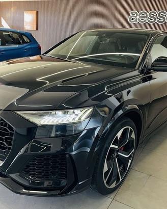Audi Q8 RS TFSI V8 quattro tiptronic