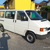 Volkswagen 2.4 d - nove posti