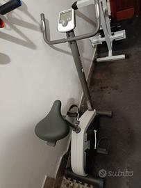 1 panca  +manubri regolabili + cyclette 