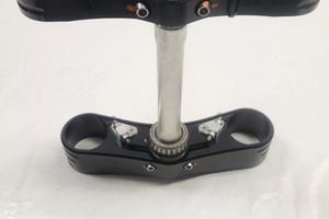 PIASTRA STERZO SUPERIORE E INFERIORE FORKASEN MOTO