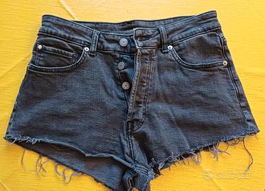 Pantaloncini high waist corti H&M